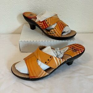 SOFFT Leather 3” Cuban Heel  Slip On Sandals Womens Sz 11M Orange Green Pink EUC